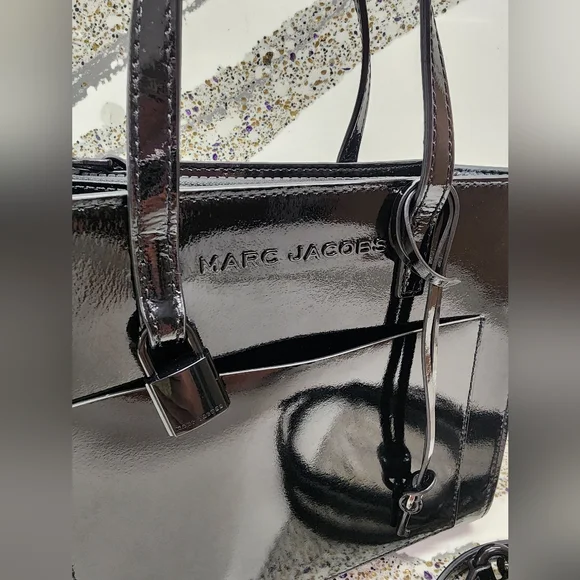 MARC JACOBS Mini Grind Patent Crossbody Tote In Black - Picture 2 of 15
